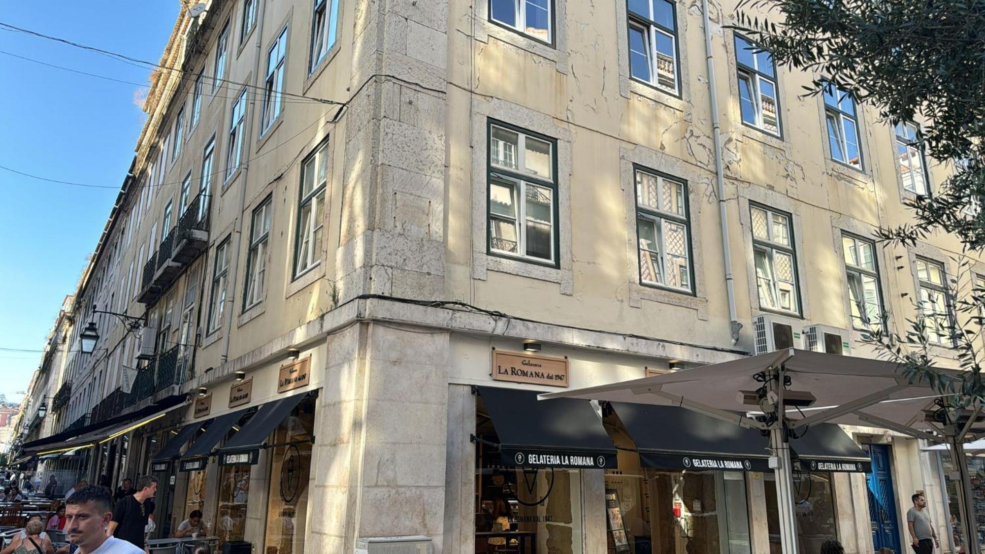 Bed and Breakfast Pensao Neves Lisboa Exterior foto